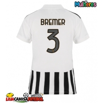 Camisa de Futebol Juventus Gleison Bremer #3 Equipamento Principal Mulheres 2026-27 Manga Curta